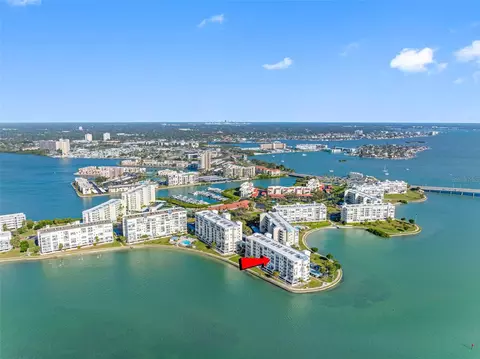7922 Sailboat Key Blvd S #304, South Pasadena, FL 33707