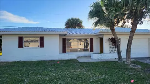 14140 88th Ave, Seminole, FL 33776