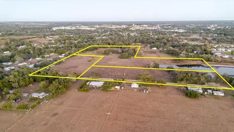 36630 Sunshine Rd, Zephyrhills, FL 33541