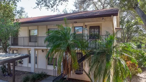 11511 113th St #13H, Largo, FL 33778
