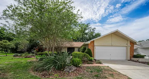 1700 Macdonnell Dr, Palm Harbor, FL 34684