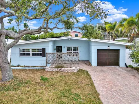 16218 1st St E, Redington Beach, FL 33708