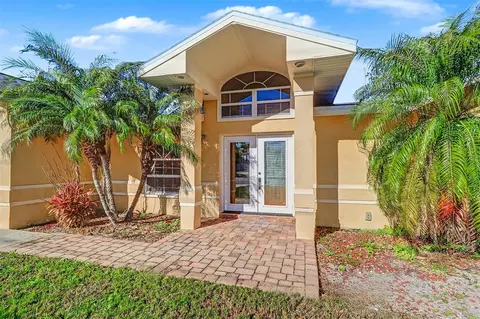 15918 Redington Dr, Redington Beach, FL 33708