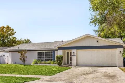 12110 93rd Way, Largo, FL 33773