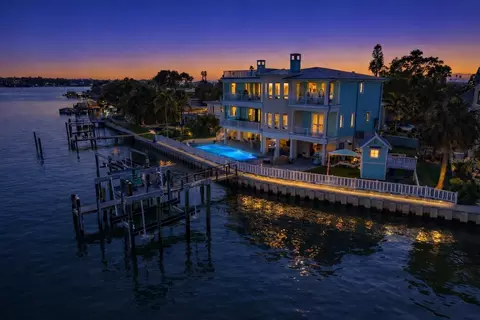 391 12th Ave, Indian Rocks Beach, FL 33785