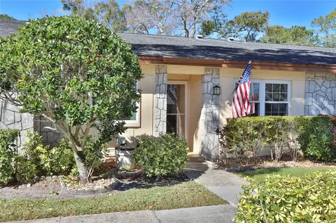 880 Maclaren Dr N #B, Palm Harbor, FL 34684