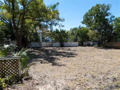 1007 Jones St, Clearwater, FL 33755