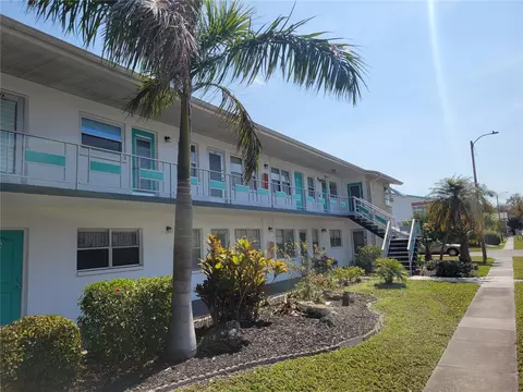 5945 21st St N #18, Saint Petersburg, FL 33714