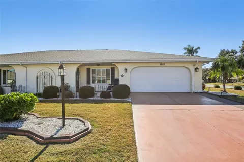 1640 Bentwood Dr, Sun City Center, FL 33573
