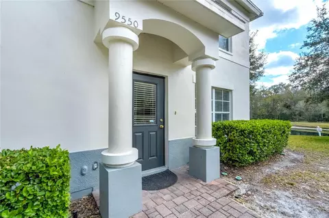 9550 Charlesberg Dr, Tampa, FL 33635