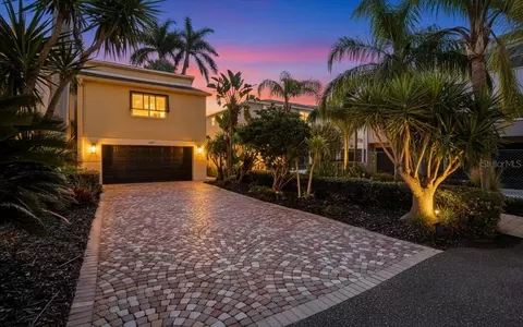 487 Pinellas Bayway S #107, Tierra Verde, FL 33715