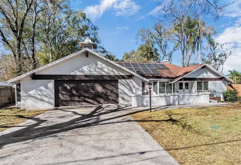 4007 Hudson Ln, Tampa, FL 33618