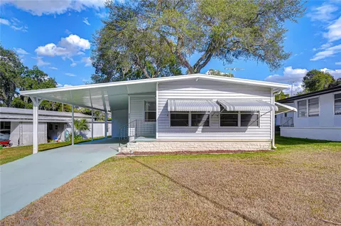 6128 Ridgewood Dr, Zephyrhills, FL 33542