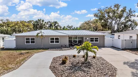 3766 24th Ave N, Saint Petersburg, FL 33713