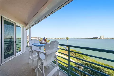 8021 Sailboat Key Blvd S #403, St Pete Beach, FL 33707