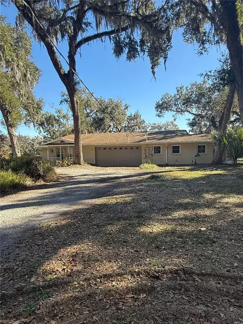 13908 Paradise Ln, Dade City, FL 33525