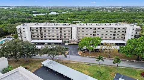 8198 Terrace Garden Dr N #411, Saint Petersburg, FL 33709
