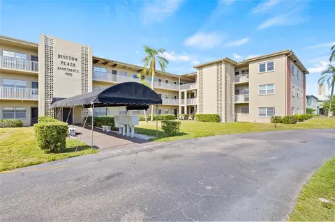 1000 49th St N #214, Saint Petersburg, FL 33710
