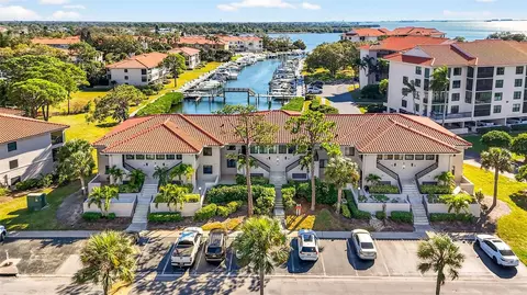 1805 Mariner Dr #52, Tarpon Springs, FL 34689