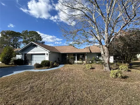 8807 Heather Blvd, Weeki Wachee, FL 34613
