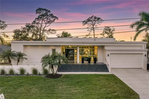 3324 Walnut St NE, Saint Petersburg, FL 33704