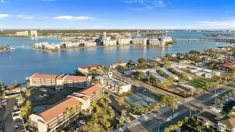 301 87th Ave #204, Saint Pete Beach, FL 33706
