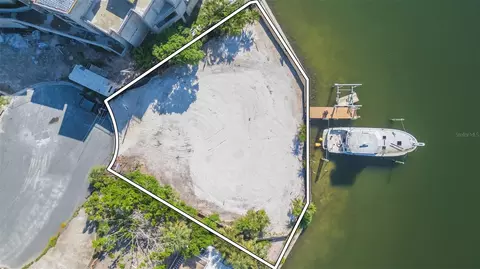 5400 Aloha Dr, Saint Pete Beach, FL 33706