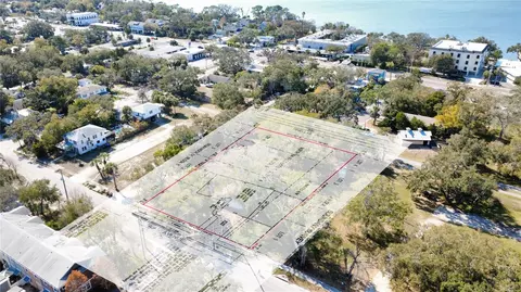 1136 Douglas Ave, Dunedin, FL 34698