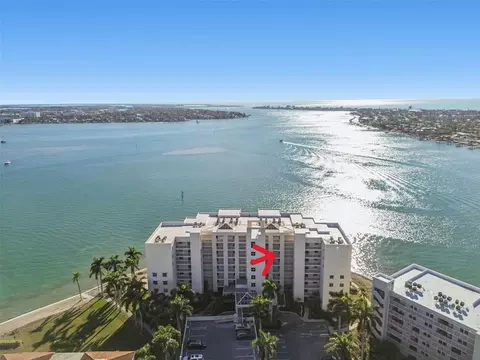 6105 Bahia Del Mar Cir #686, Saint Petersburg, FL 33715