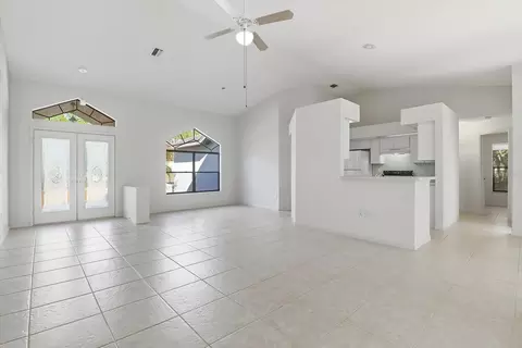 Living - 1724 E Mckinley St, Hernando, FL 34442 photo 6 of 7