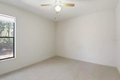 Bedroom - 1724 E Mckinley St, Hernando, FL 34442 photo 3 of 4
