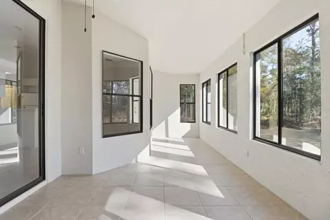 Entry Way - 1724 E Mckinley St, Hernando, FL 34442 photo 1 of 6