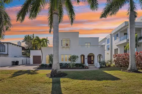 104 Palmera Blvd NE, Saint Petersburg, FL 33704