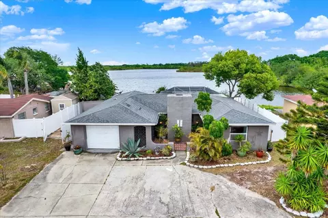 3931 Holiday Lake Dr, Holiday, FL 34691