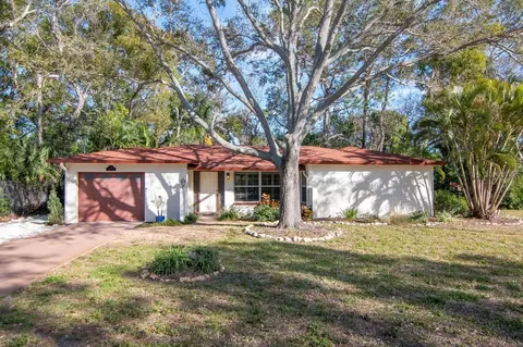 236 North St, Palm Harbor, FL 34683