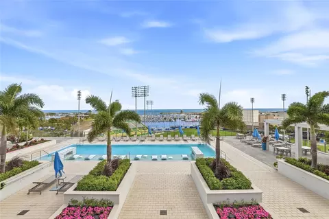 301 1st St S #802, Saint Petersburg, FL 33701