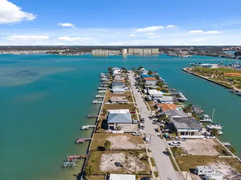 15307 Harbor Dr, Madeira Beach, FL 33708 photo 16