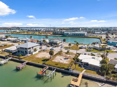 15307 Harbor Dr, Madeira Beach, FL 33708 photo 3