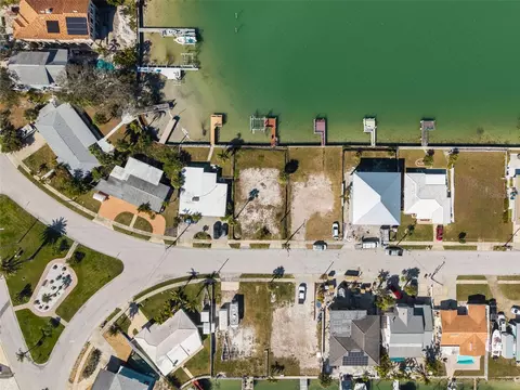 15307 Harbor Dr, Madeira Beach, FL 33708 photo 13