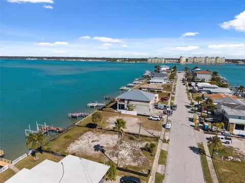15307 Harbor Dr, Madeira Beach, FL 33708 photo 5