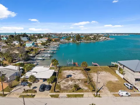 15307 Harbor Dr, Madeira Beach, FL 33708 photo 4