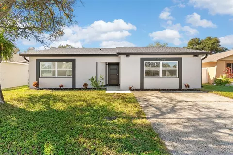 12368 70th St, Largo, FL 33773