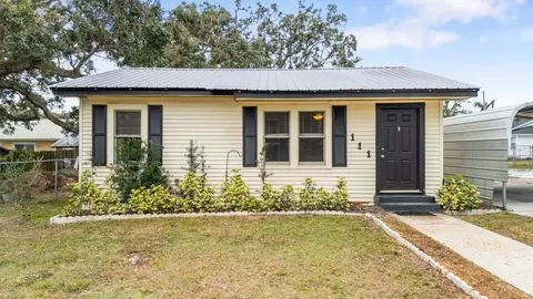 111 Garland Ave, Seffner, FL 33584