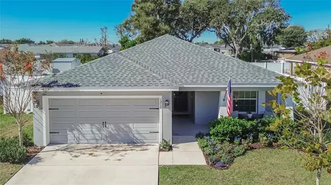 1210 Third Ct, Eagle Lake, FL 33839