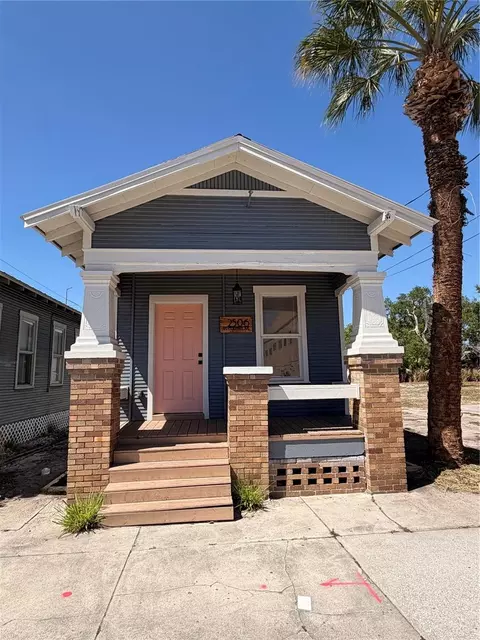 2506 12 E Columbus Dr, Tampa, FL 33605