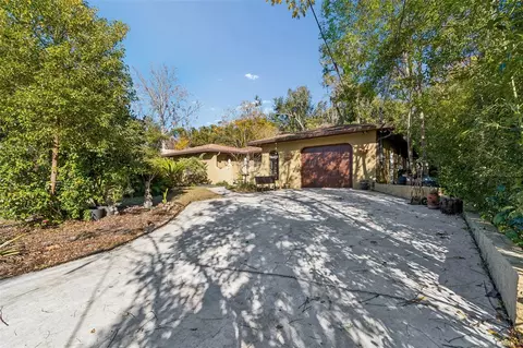11600 Meadowlane Dr, Dade City, FL 33525
