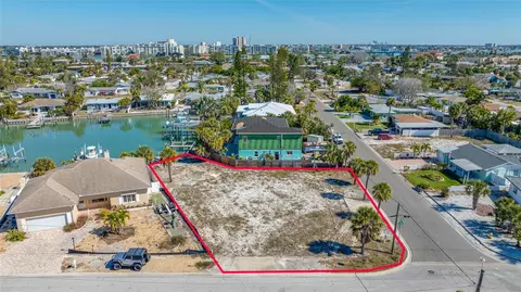 625 80th Ave, Saint Pete Beach, FL 33706