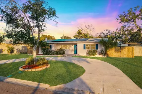 5681 Cedar St NE, Saint Petersburg, FL 33703