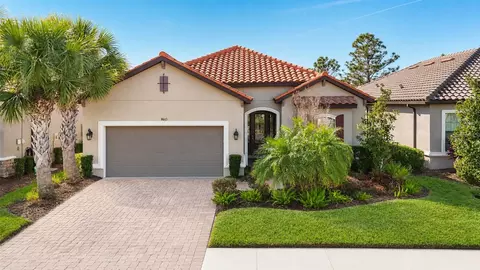 8613 Grand Alberato Rd, Tampa, FL 33647