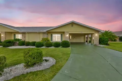1007 Strawpocket Pl, Sun City Center, FL 33573